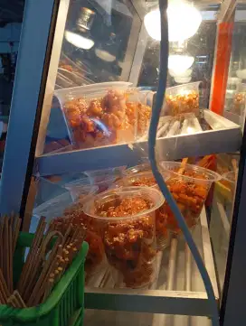 Dicari tukang goreng makanan di kantin