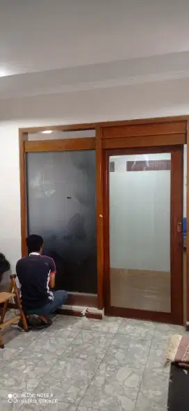 Stiker buram sandblast sticker kaca oneway film kantor gedung perum