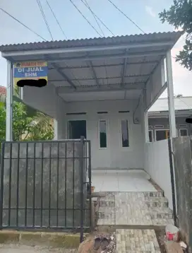 dijual rumah siap huni SHM overall bangunan baru