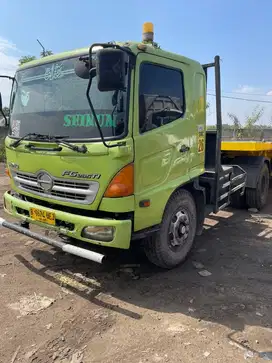 Hino Dutro 2012 Diesel