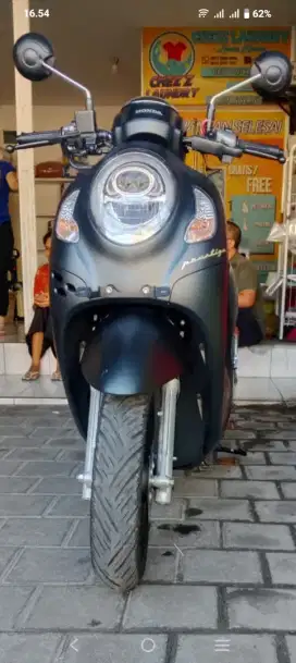 Motor scoopy prestige 2024 istimewa