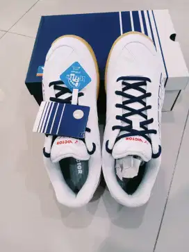 Sepatu Olahraga Badminton Victor A170 AD