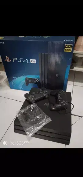 Jual butuh ps4 pro 1TB ,segel ori mesin bukan Hen ..masih mulus .