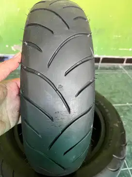 Ban tubeless motor matic dunlop 110/70 ring 12 bekas fazio