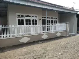 DIJUAL RUMAH STRATEGIS NGEMPLAK TULUNGAGUNG KOTA