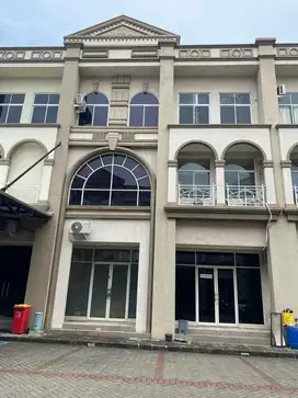 DISEWAKAN RUKO MURAH GRAND GALAXY CITY BERSIH TINGGAL MASUK GALAXY