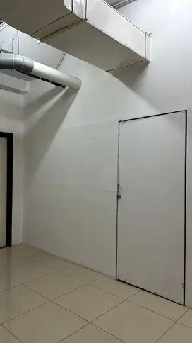 SEWA KANTOR GEDUNG LINA PARTISI LUAS 150 SQM