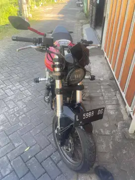 Benelli TNT 250
