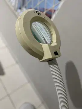 Lampu Facial Salon