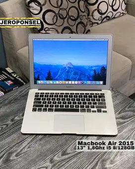 MACBOOK AIR 2015 13” i5 8/128GB GARANSI TOKO , ORIGINAL , MMGF2