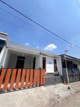 Rumah Full bangunan, 2 kamar tidur, tanpa PR lagi