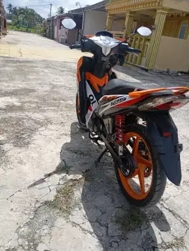 Jual motor Honda blade tahun 2015