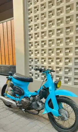 Dijual Motor Honda Karisma 125 Custom Streetcub