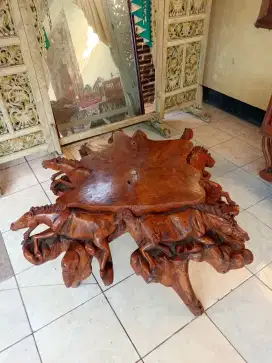 Meja Kayu Jati Ukir