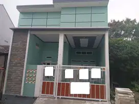 Rumah 2 Lt SHM dekat Plaza Taman Harapan Baru Dibantu KPR J-33536
