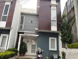 Rumah 2 Lt SHM Hadap Utara 16 Mnt ke Cinere Bellevue Mall J-34509