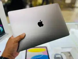 MacBook Pro M2 2022 13-Inch iBox ID/A 8/256GB Space Grey Apple M1 Chip