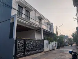 Rumah LT 240 Hadap Utara 15 Mnt ke Pintu Tol Bekasi Barat 1 J-34091