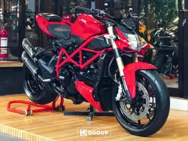 FOR SALE!! Ducati streetfighter 848 (full paper) 2012