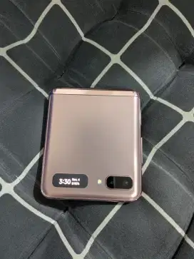 Samsung Z Flip Beacukai