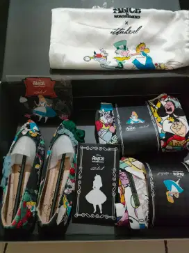 Sepatu Ittaherl Alice in Wonderland size 36
