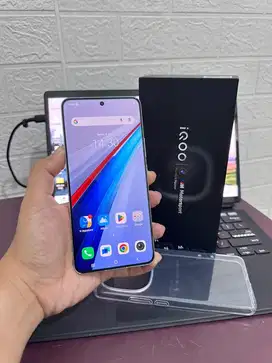 IQOO 13 5G ram 12+12/256 GB Fullset Garansi 5 bulan lagi