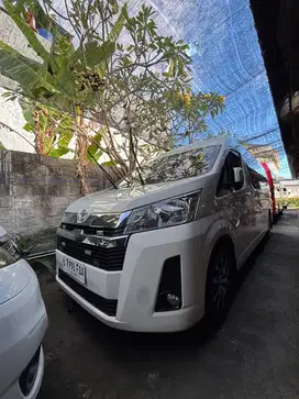 Dijual Toyota HiAce Premio 2022 - Kondisi Istimewa!