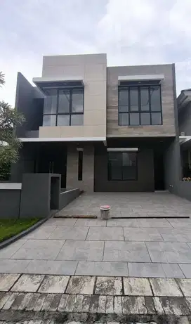 Rumah 2 Lantai Baru HGB di Citraland Woodland Siap Huni