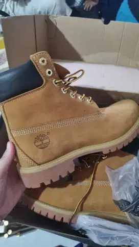 Dijual sepatu boots timberland