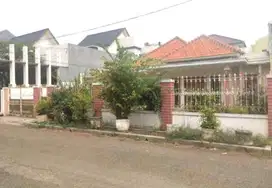 Komplek Golf BCS luas 435m type 5KT Rawamangun Jakarta Timur