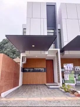 Rumah baru strategis