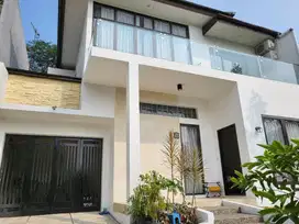 Dijual Rumah Semi Furnished di Sentul Atmosphere: Siap ditempati