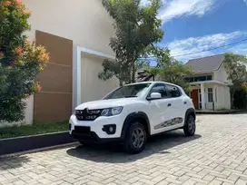 Renault KWID 1.0 Putih - Mini SUV Stylish & Irit!