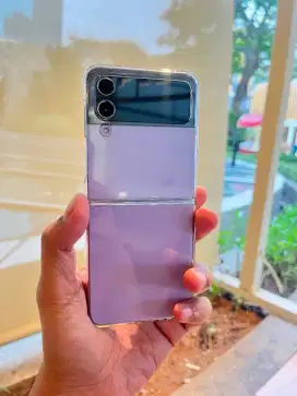 Samsung Galaxy Z Flip 4 8/128G  Fullset Ex Resmi SEIN