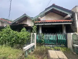 Rumah Komplek SBS Harapan Jaya Bekasi Utara Sunyi dan Asri