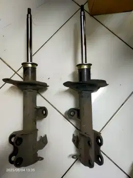 Shockbreaker depan avanza up 2020 original tidak bocor ,bagus