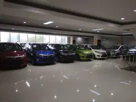 DIJUAL SHOWROOM INCLUDE BENGKEL BERIKUT PERALATAN LIFT MOBIL DLL