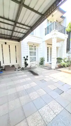 Dijual Rumah Cantik Di Bintaro Sektor 9 Lokasi Strategis