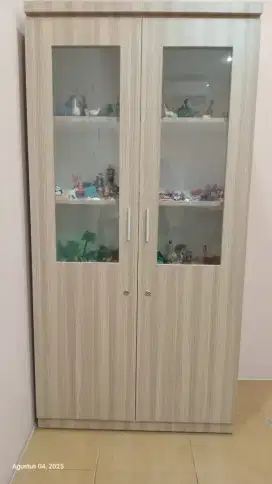 Lemari Arsip 2 pintu