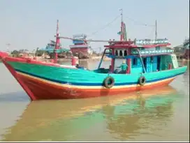 Dijual 2 Kapal Motor Siap Operasi – Kondisi Terawat, Siap Berlayar!
