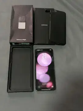 Samsung flip 5 8/512 sein