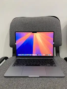 MacBook Air M3 2024  8/256GB