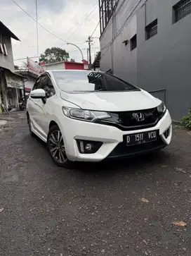 Honda Jazz Rs At matic 2015 Low km antik cvt terawat mulus putih