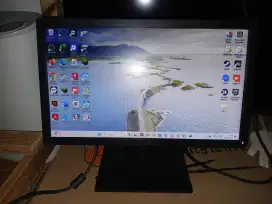 Monitor LED DELL 19 inch wide screen normal