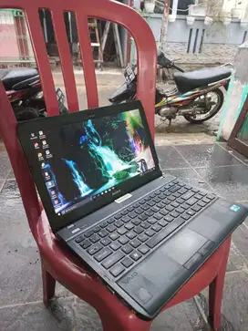 Sony Vaio VPCS113FG Series Core i3 Ram 4Gb HDD 500Gb