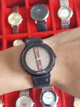 Jam Tangan Gucci