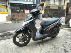 Jual beat f1 2015 warna hitam