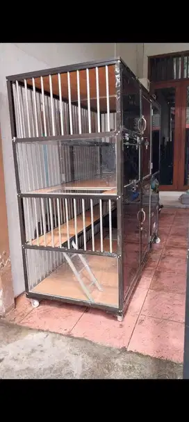 Kandang kucing besar
