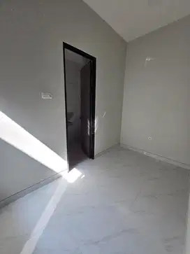 LANGKAH  DEPAN TAMAN  Rumah Baru Gress Kutisari Indah,Surabaya Selatan