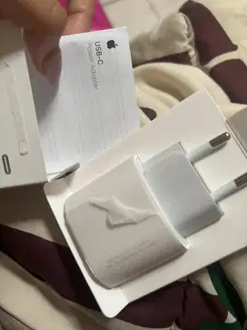 Charger iphone type C Ori